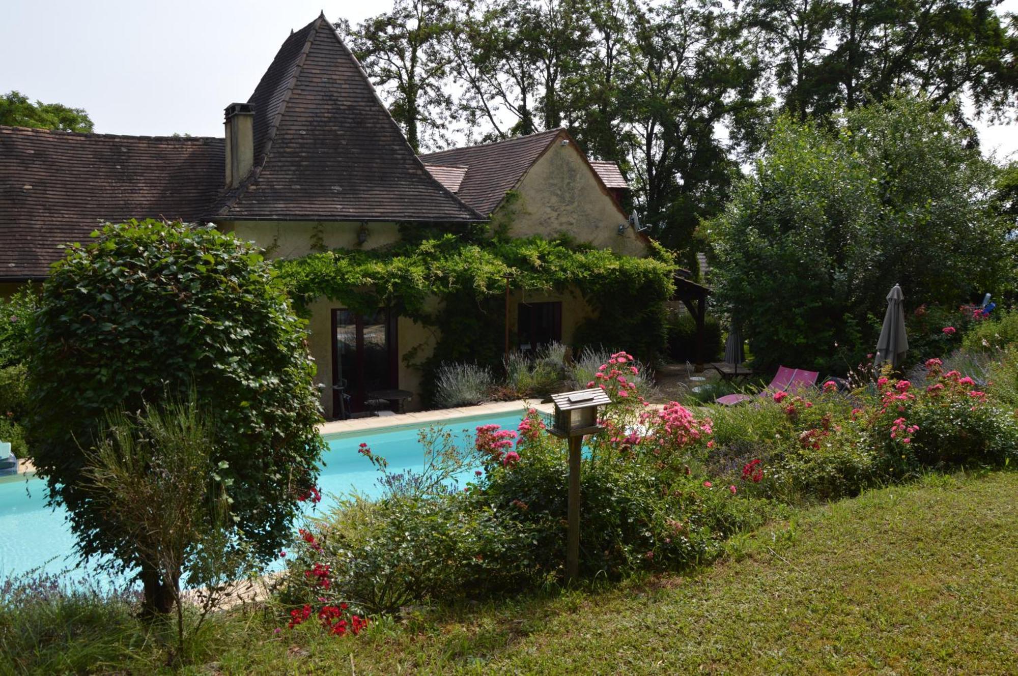 Les Deux Tours Bed and Breakfast Siorac-en-Périgord Exteriör bild