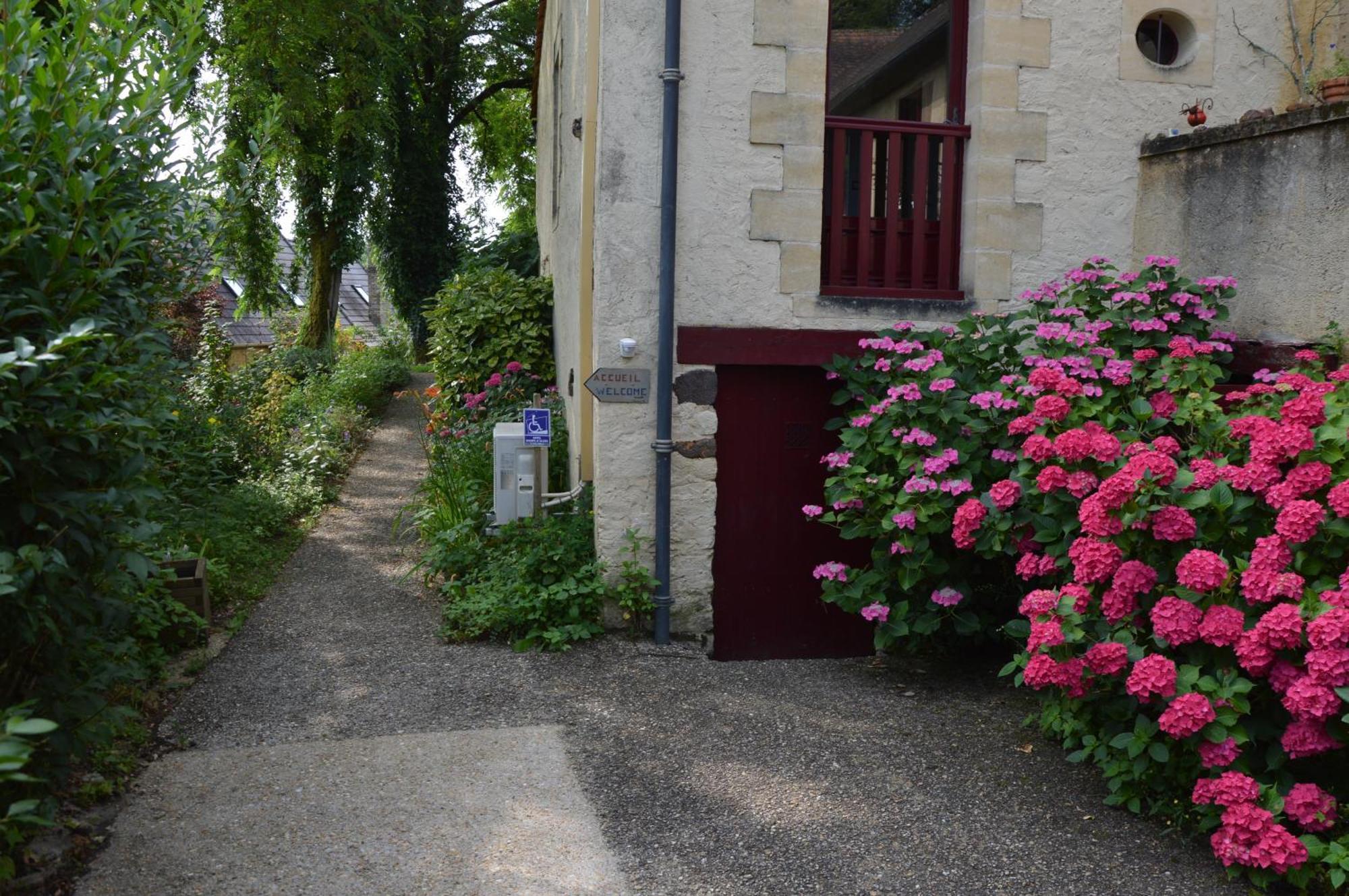 Les Deux Tours Bed and Breakfast Siorac-en-Périgord Exteriör bild