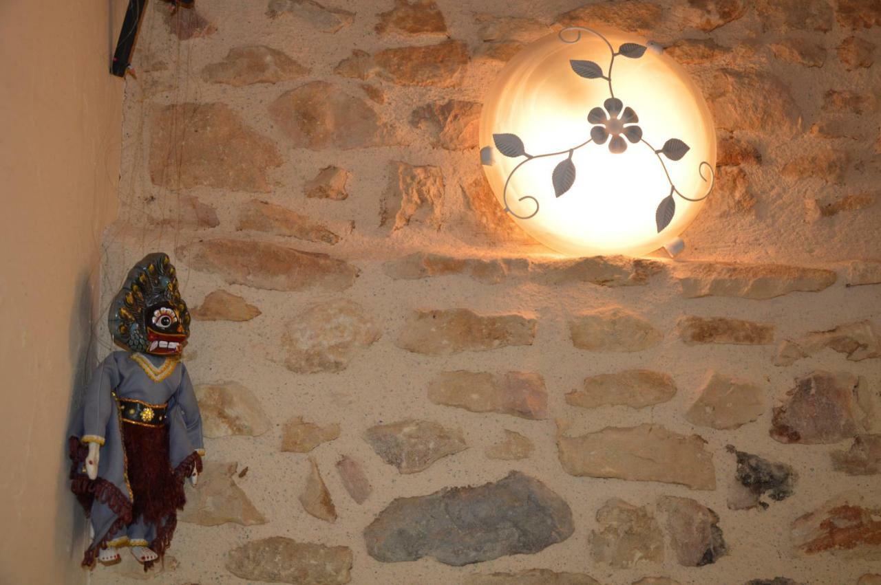 Les Deux Tours Bed and Breakfast Siorac-en-Périgord Exteriör bild